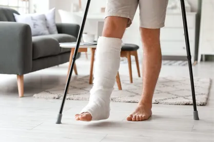 LEG & KNEE INJURIES